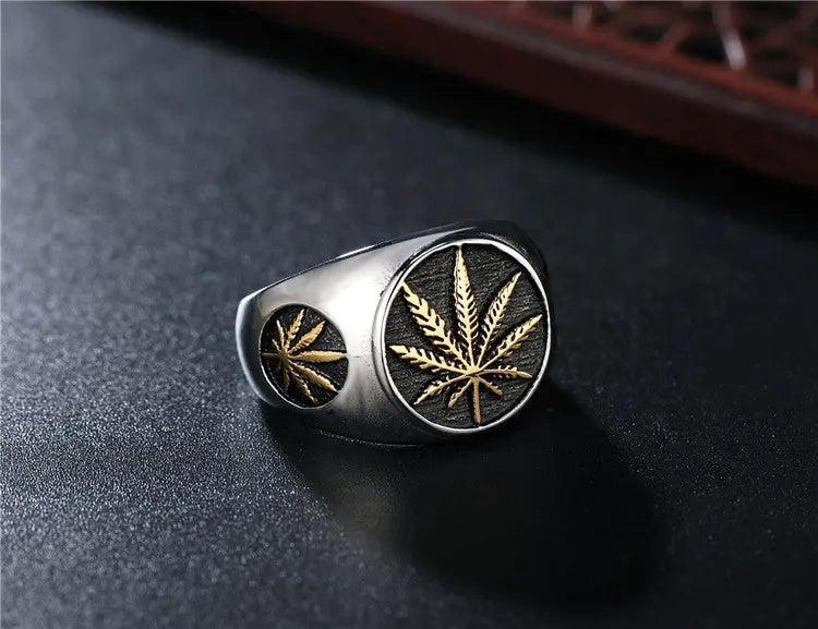 Reggae Kush Weed Leaf Ring - Stainless Steel with Golden Detail | Irie Style - Reggae Kush