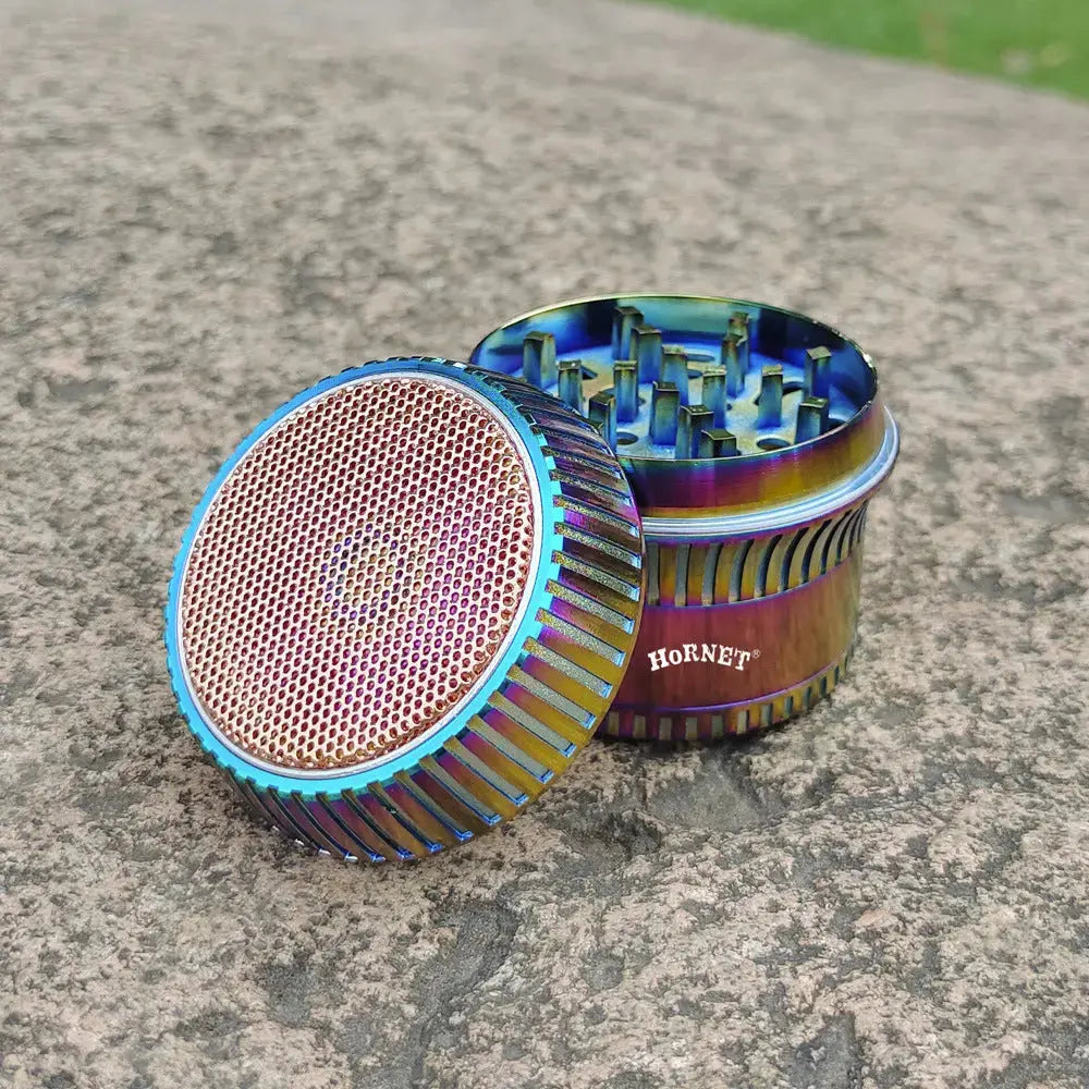 Zinc Alloy 4-Piece, 3-Chamber Grinder - 2.4 Inch - Reggae Kush